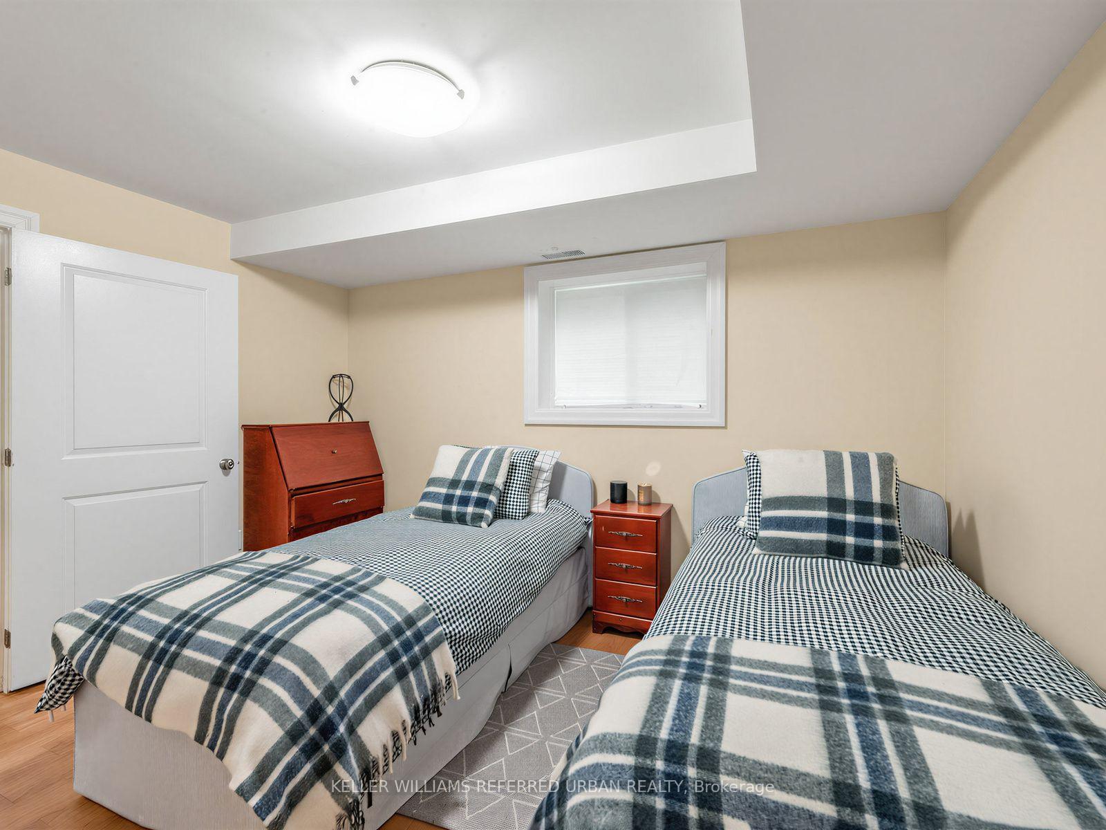 Photo 41 of 45 Fairholme Avenue, Toronto, Englemount-Lawrence — HOMEH