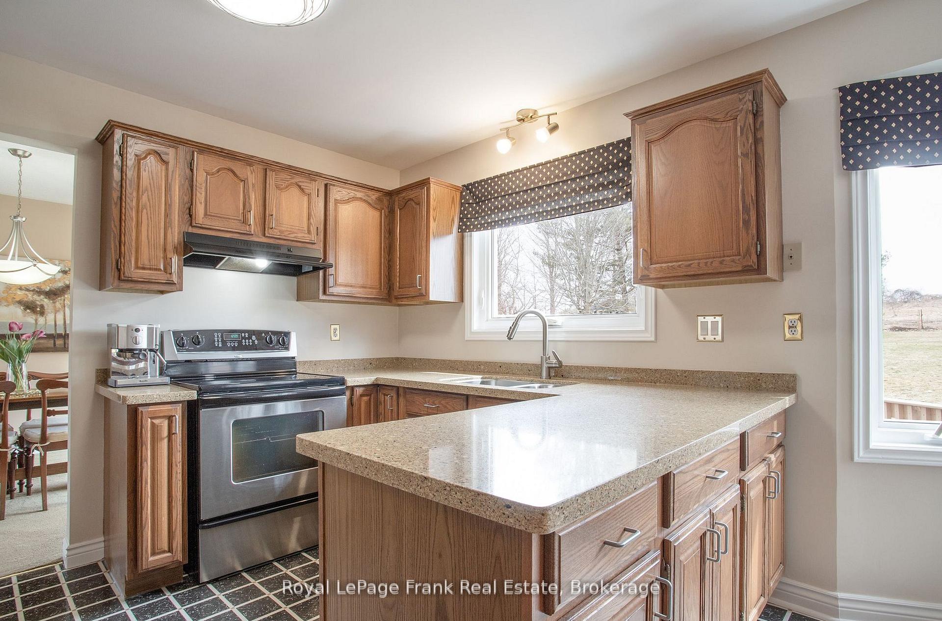 Photo 19 of 85 Ambleside Drive, Scugog, Rural Scugog — HOMEH