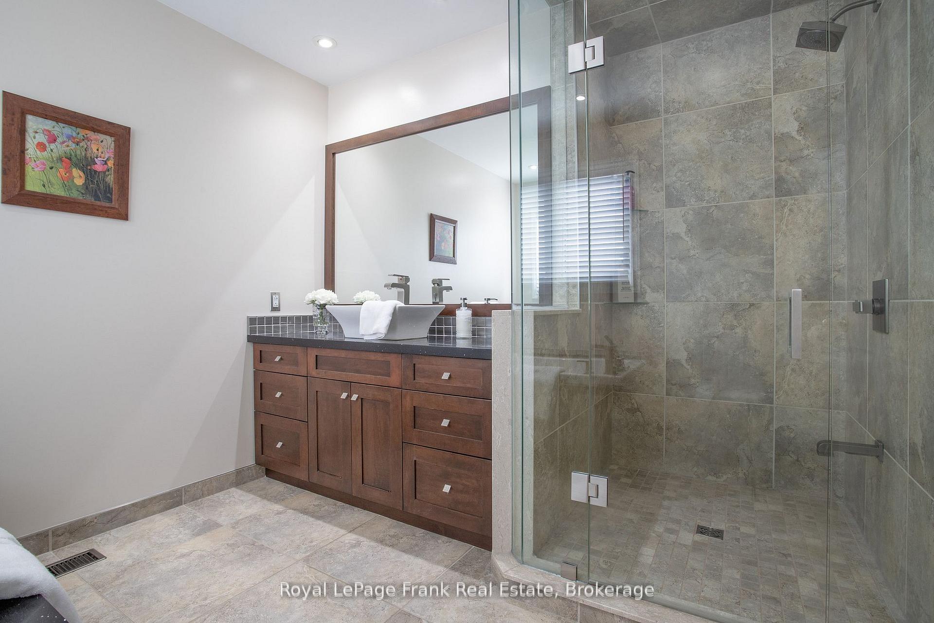 Photo 33 of 85 Ambleside Drive, Scugog, Rural Scugog — HOMEH