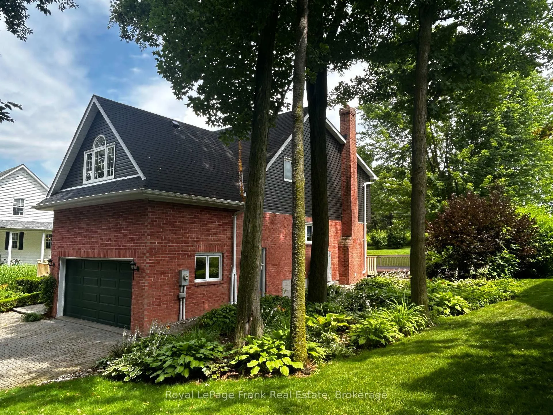 Photo 5 of 85 Ambleside Drive, Scugog, Rural Scugog — HOMEH
