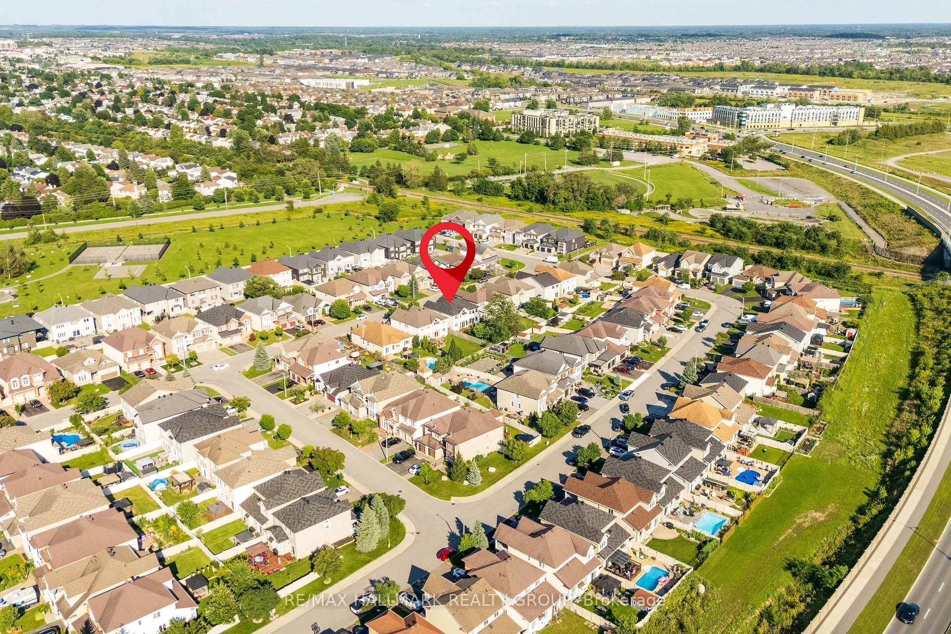 Photo 3 of 593 Anjana Circle, Ottawa, Barrhaven - Cedargrove/Fraserdale — HOMEH