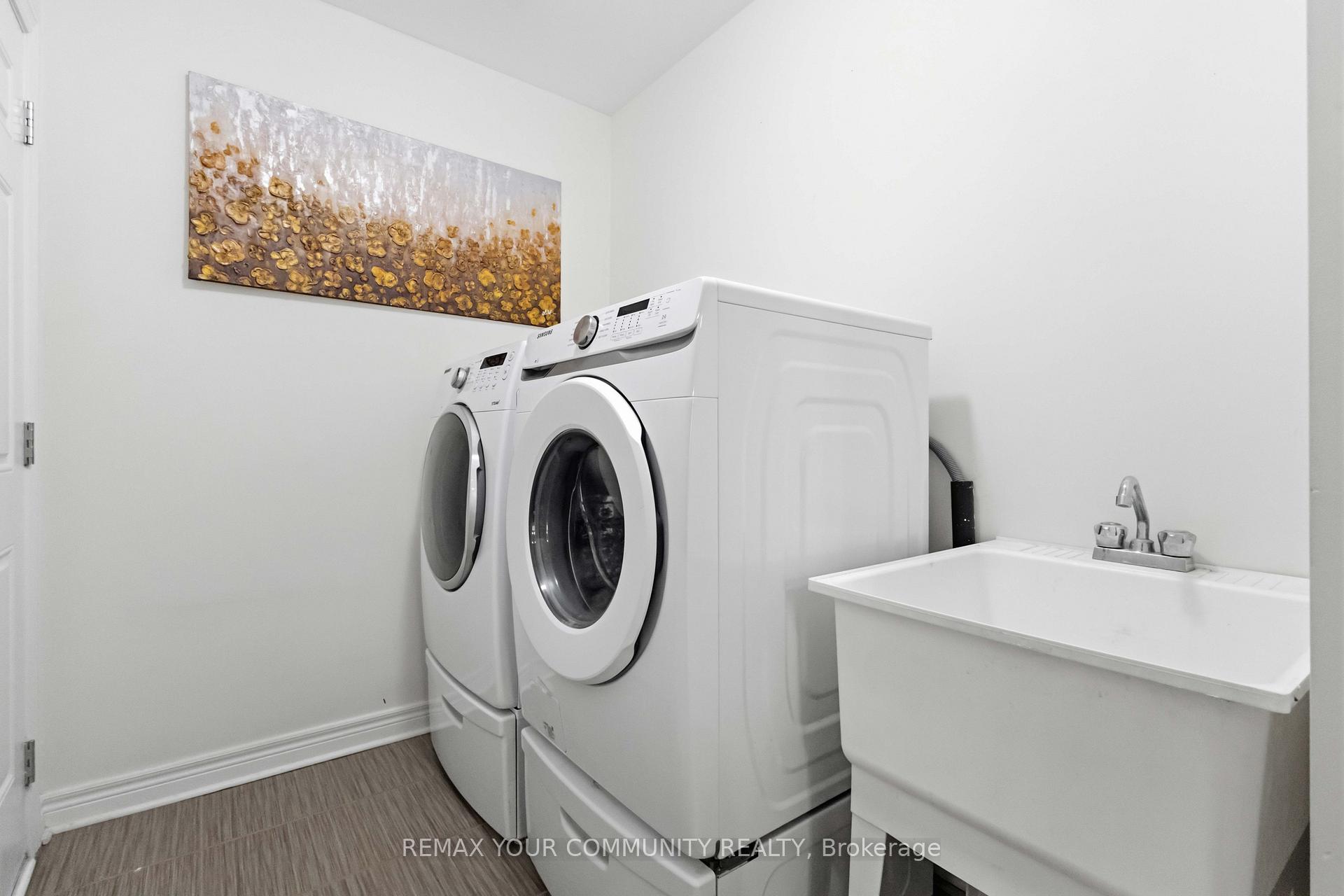 Photo 13 of 28 Cater Avenue, Ajax, Northeast Ajax — HOMEH