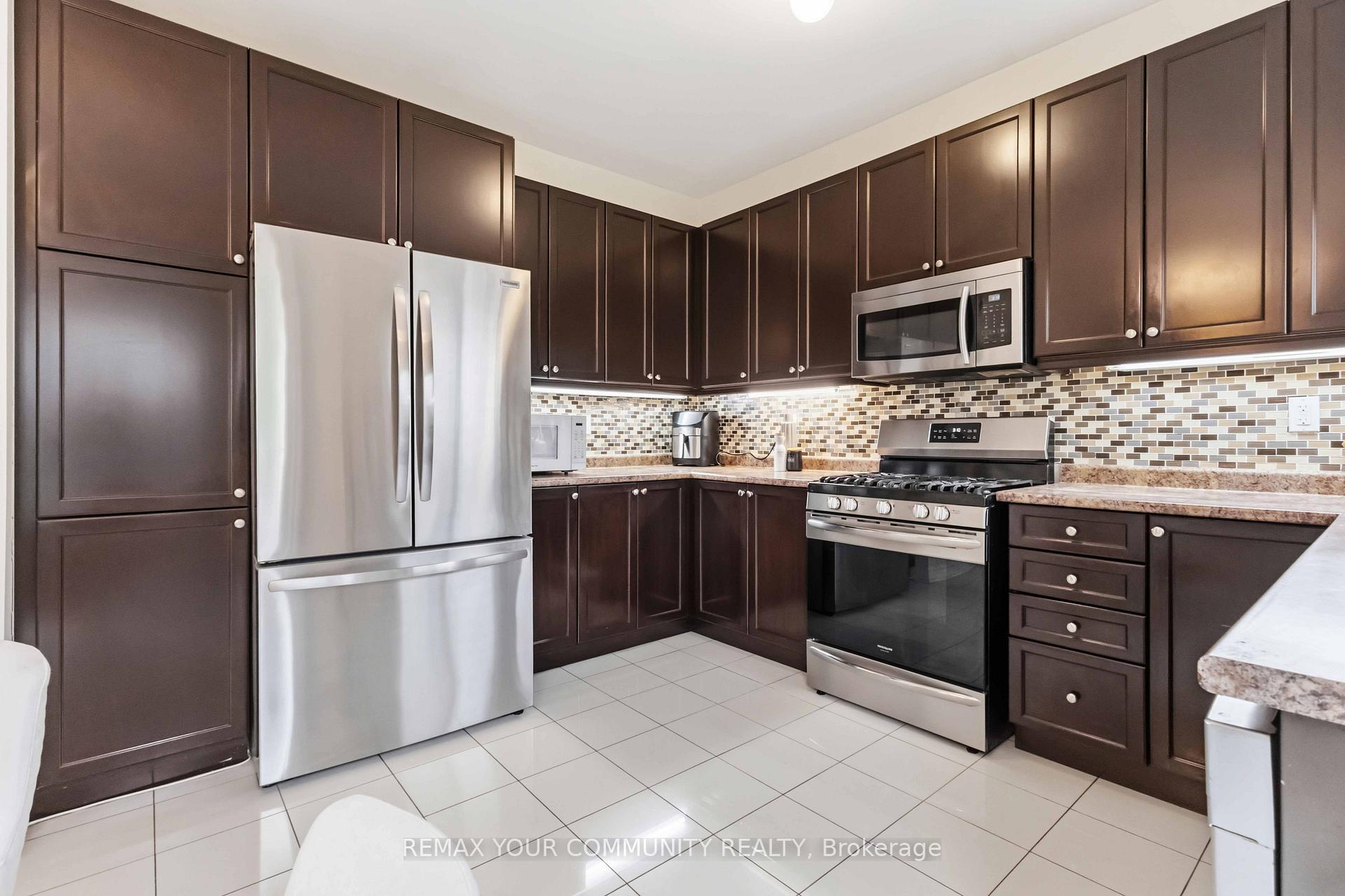 Photo 24 of 28 Cater Avenue, Ajax, Northeast Ajax — HOMEH