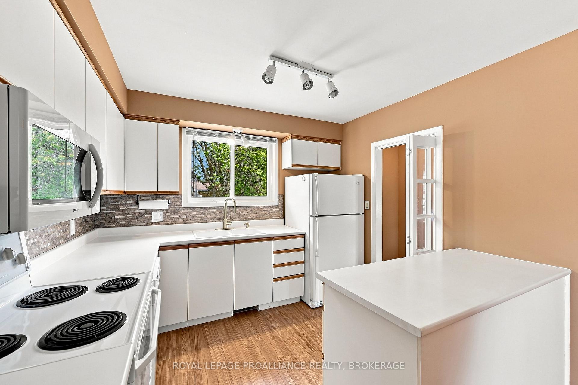 Photo 19 of 30 Mulcaster Street, Kingston, Central City West — HOMEH