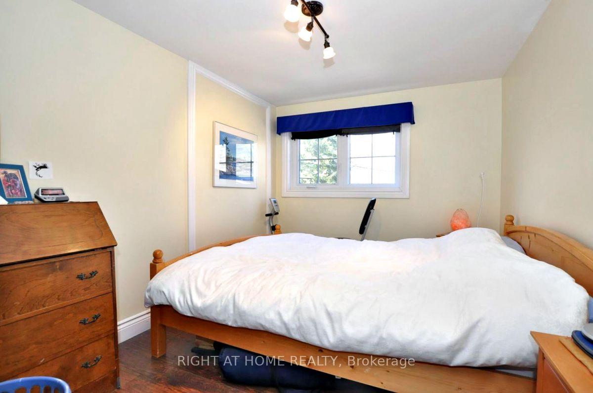Photo 4 of Unit 2, 415 Lake Drive S, Georgina, Keswick South — HOMEH