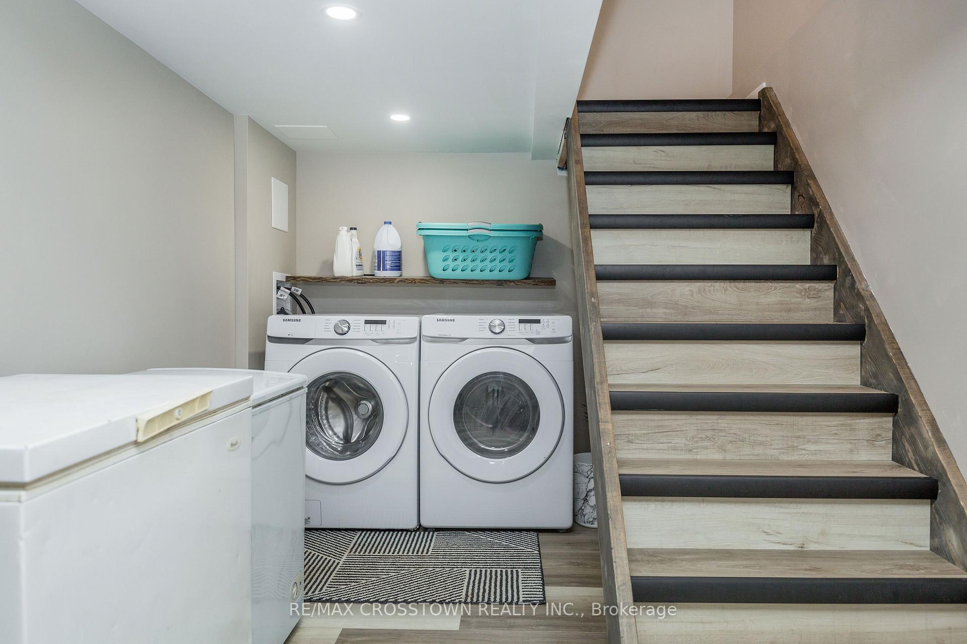 Photo 16 of 281 Elizabeth Street, Midland — HOMEH