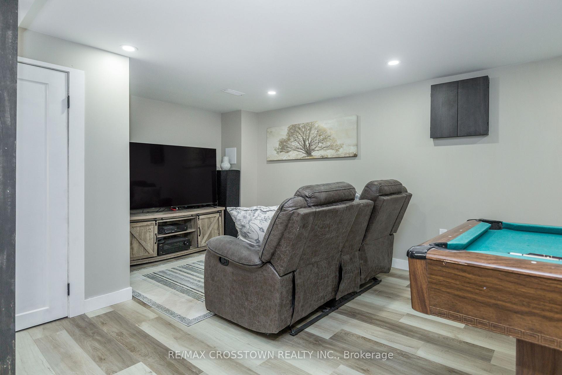 Photo 19 of 281 Elizabeth Street, Midland — HOMEH
