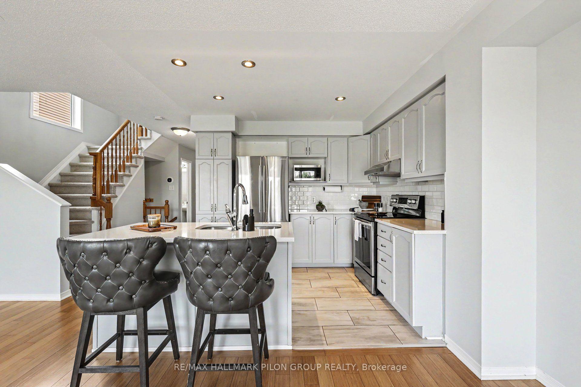 Photo 7 of 174 Trail Side Circle, Ottawa, Springridge/East Village — HOMEH