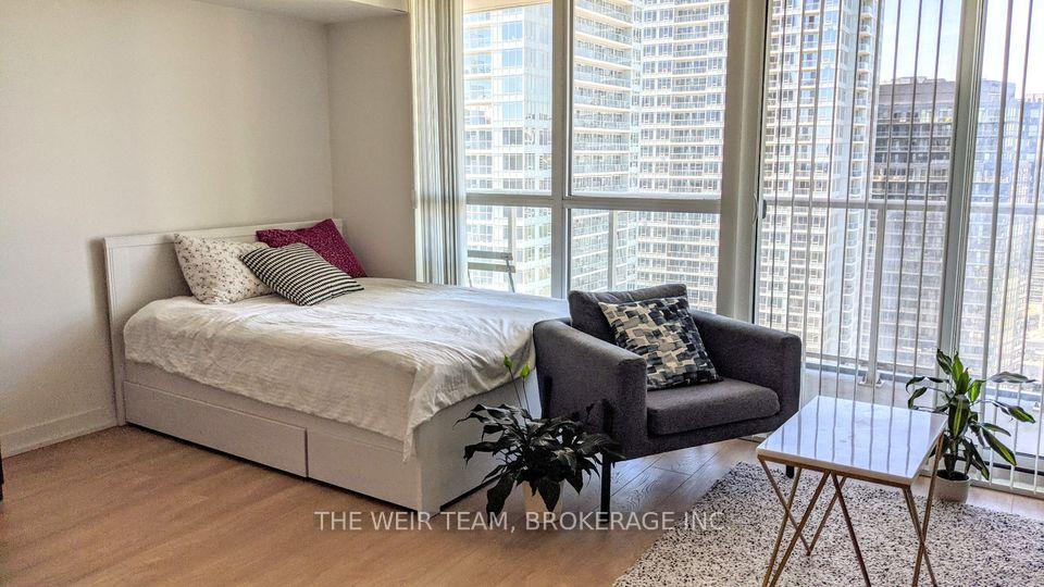 Photo 3 of Unit 3109, 75 Queens Wharf Road, Toronto, Waterfront Communities — HOMEH