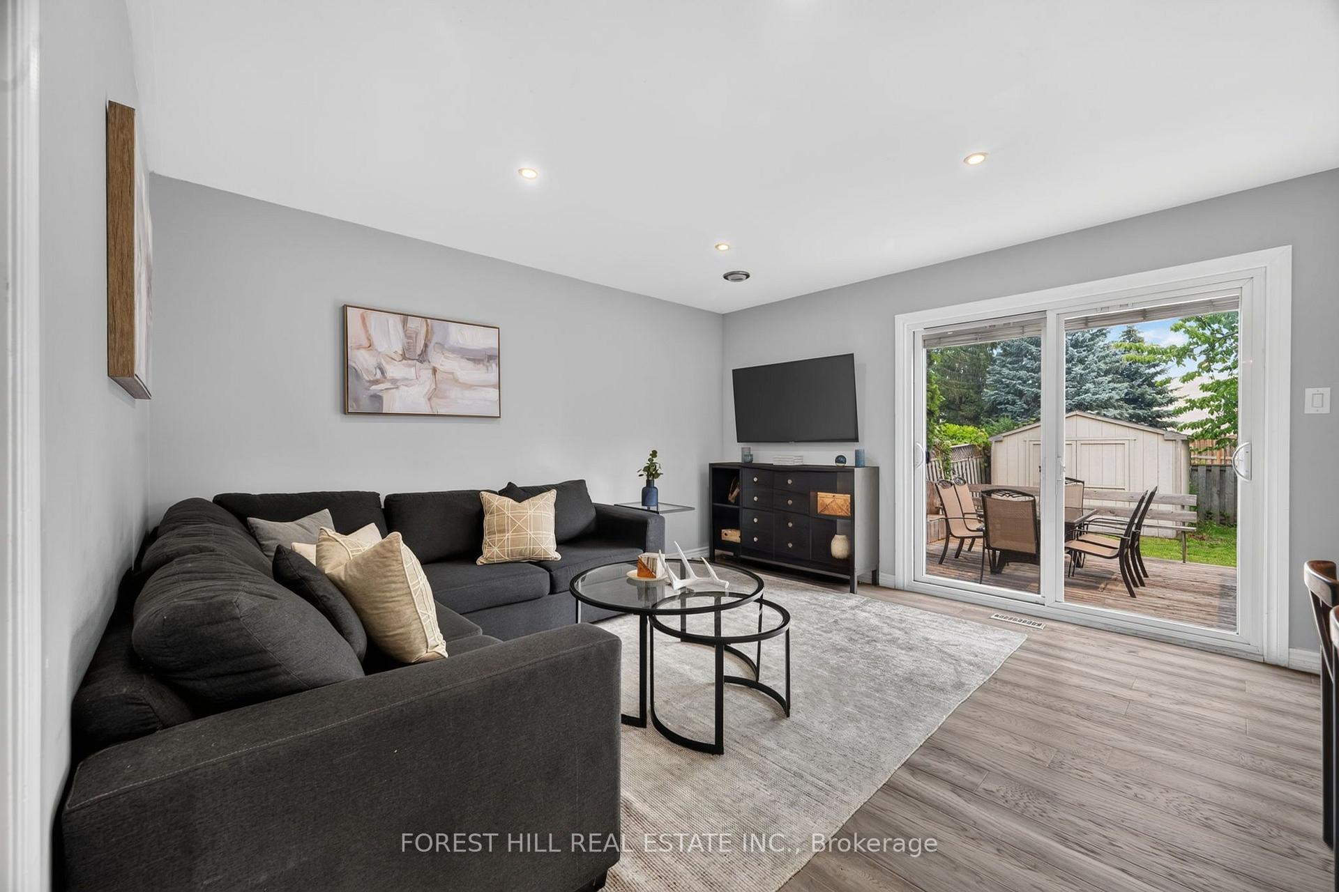 Photo 3 of 1 Teahouse Road, Vaughan, East Woodbridge — HOMEH