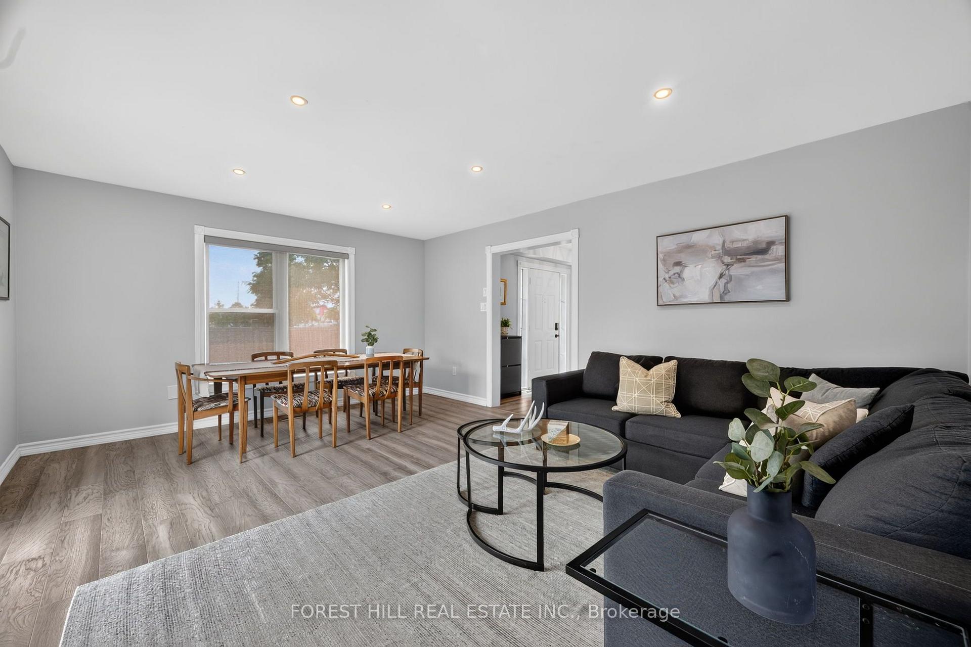 Photo 4 of 1 Teahouse Road, Vaughan, East Woodbridge — HOMEH