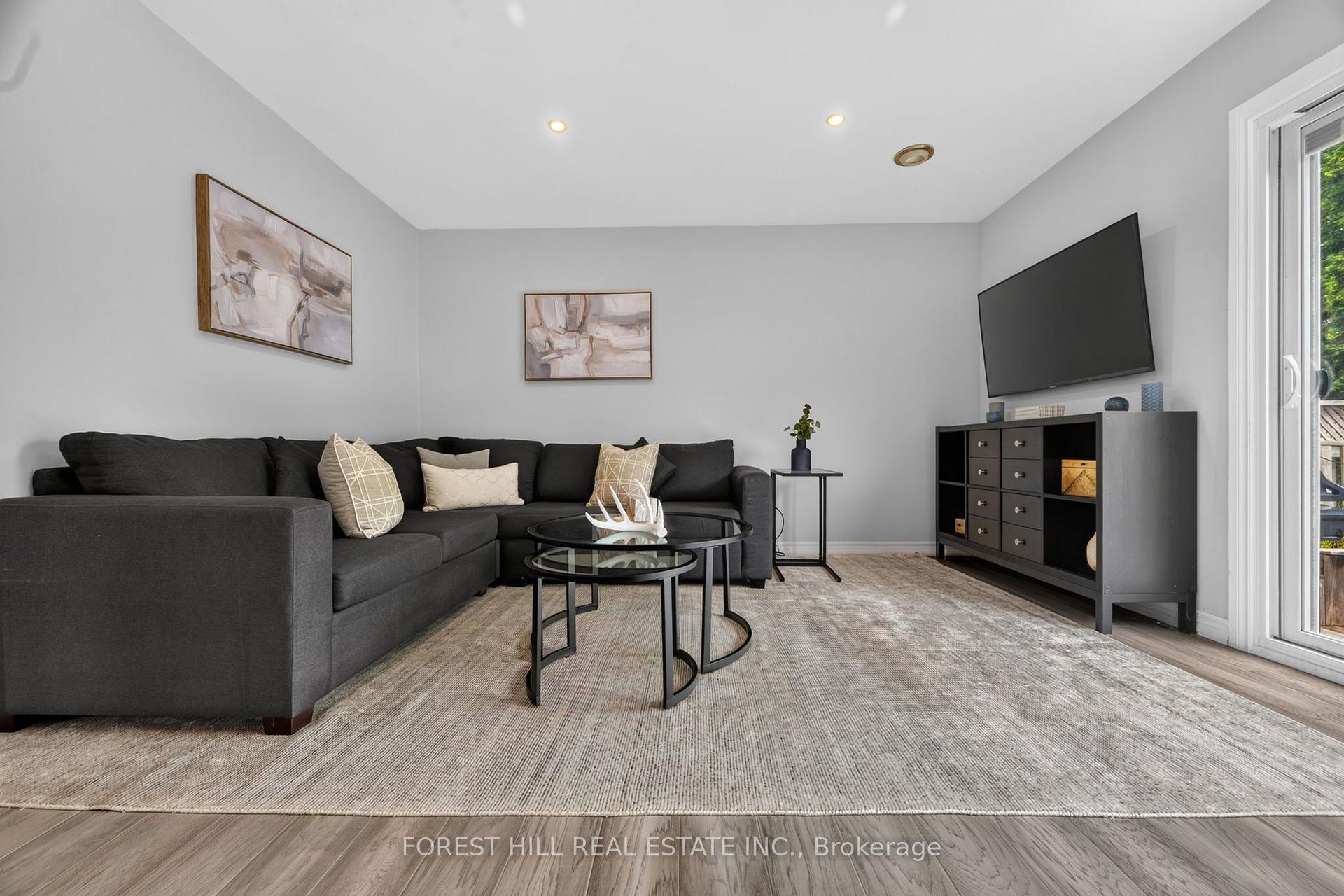 Photo 5 of 1 Teahouse Road, Vaughan, East Woodbridge — HOMEH