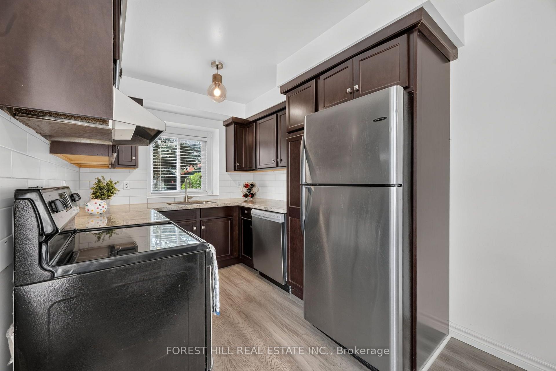 Photo 9 of 1 Teahouse Road, Vaughan, East Woodbridge — HOMEH