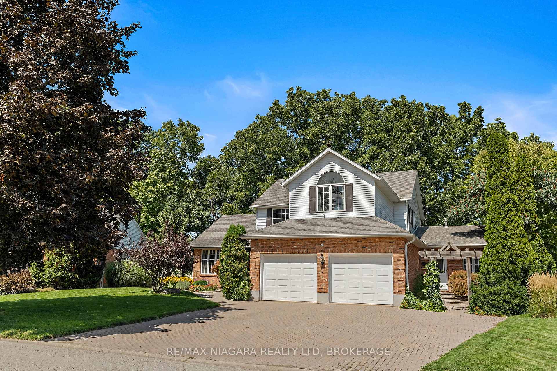 Photo 3 of 3908 Carolynn Court, Lincoln, Lincoln-Jordan/Vineland — HOMEH