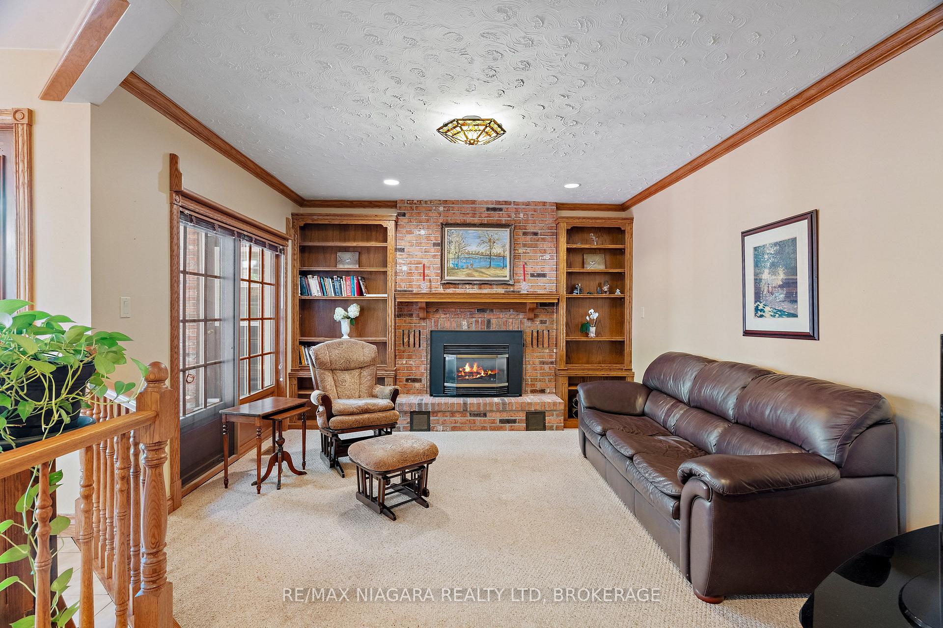 Photo 10 of 3908 Carolynn Court, Lincoln, Lincoln-Jordan/Vineland — HOMEH