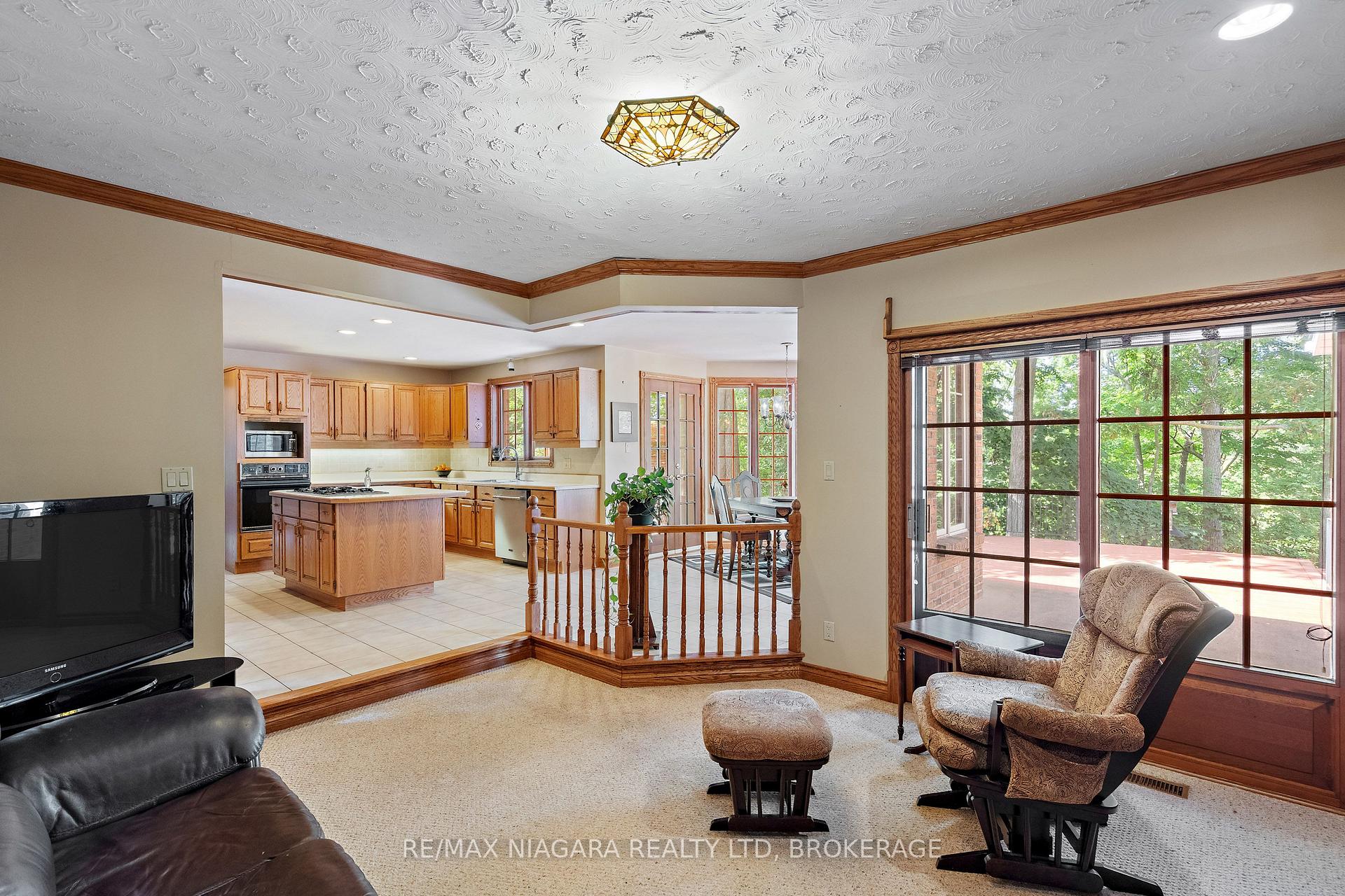 Photo 11 of 3908 Carolynn Court, Lincoln, Lincoln-Jordan/Vineland — HOMEH