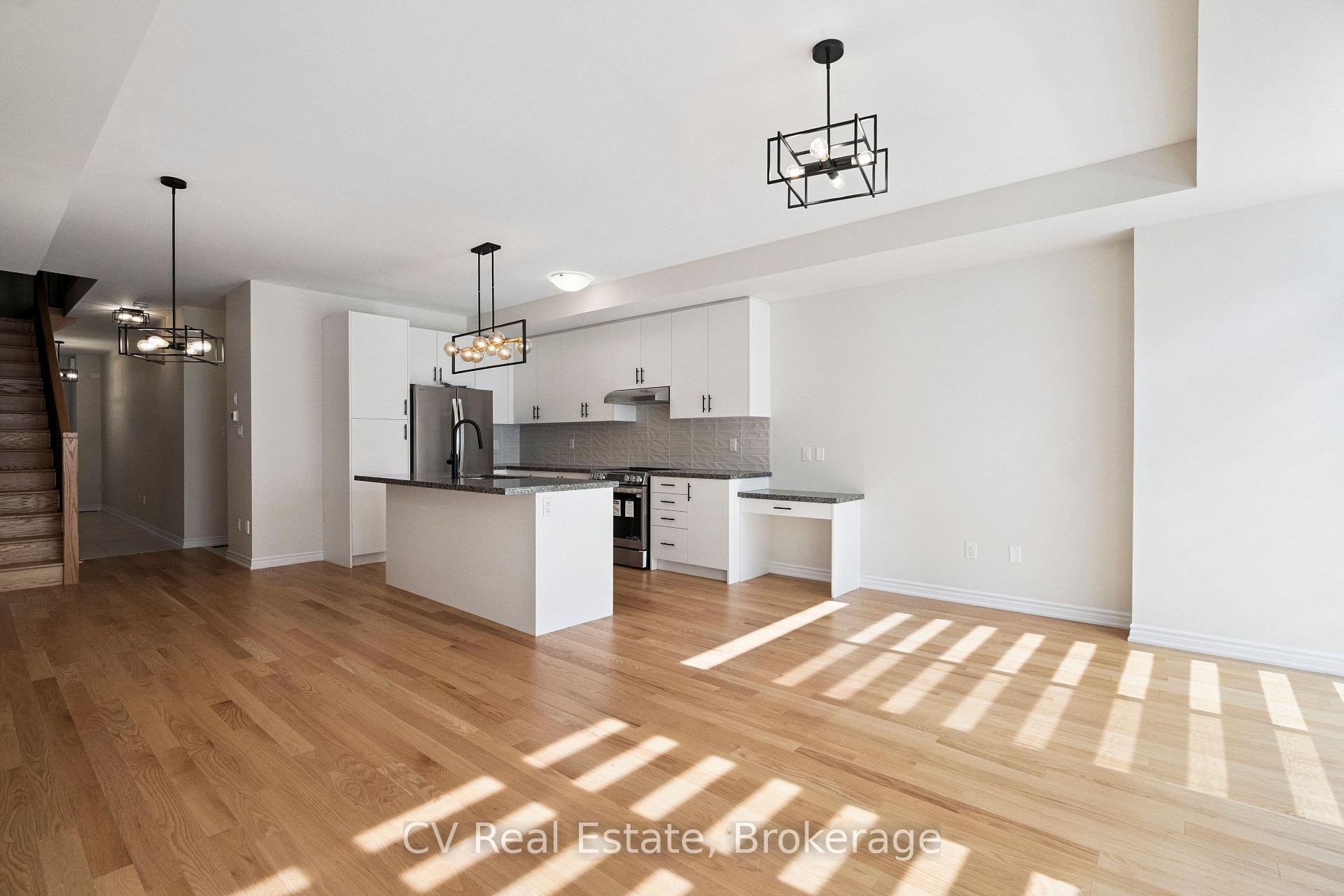 Photo 8 of 1406 Almonte Drive, Burlington, Tyandaga — HOMEH