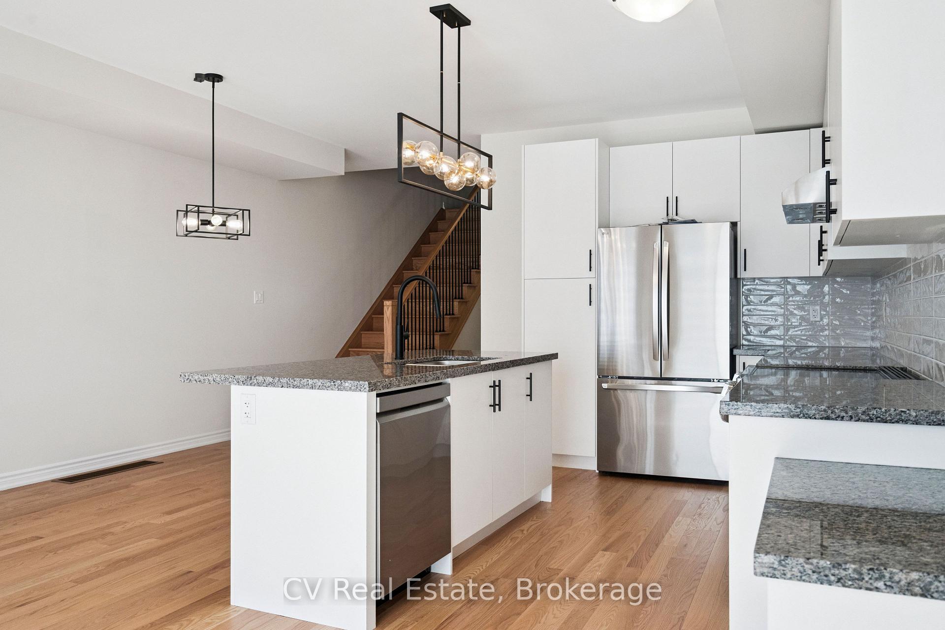 Photo 10 of 1406 Almonte Drive, Burlington, Tyandaga — HOMEH