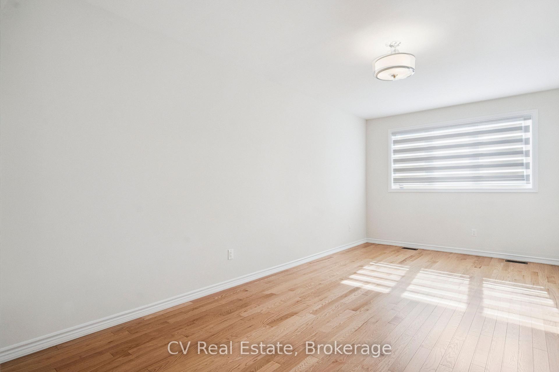 Photo 21 of 1406 Almonte Drive, Burlington, Tyandaga — HOMEH