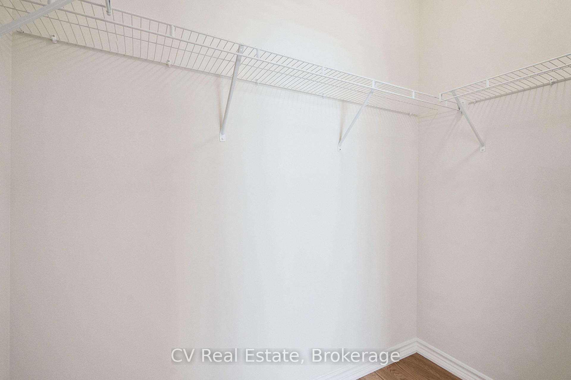 Photo 22 of 1406 Almonte Drive, Burlington, Tyandaga — HOMEH