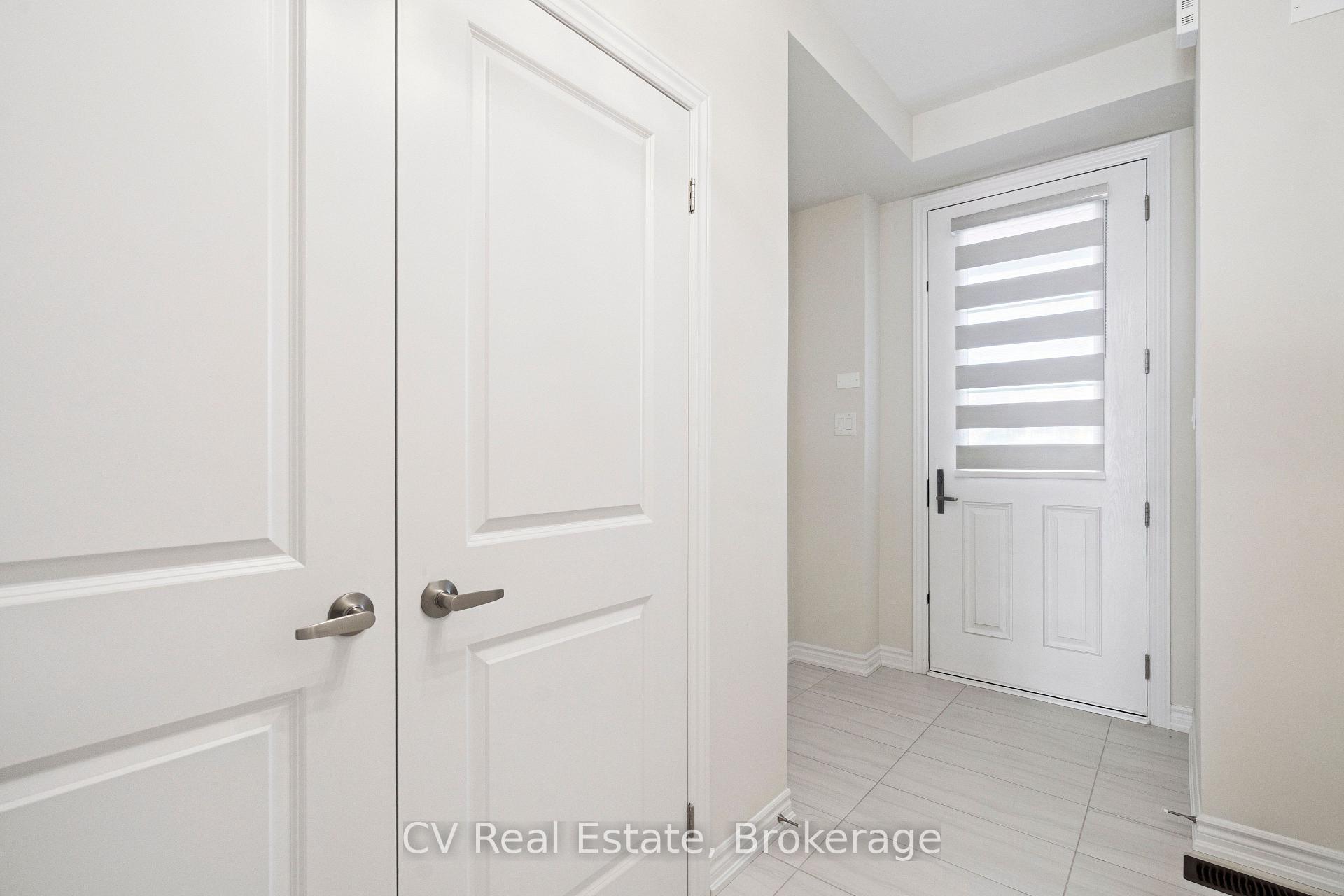 Photo 27 of 1406 Almonte Drive, Burlington, Tyandaga — HOMEH
