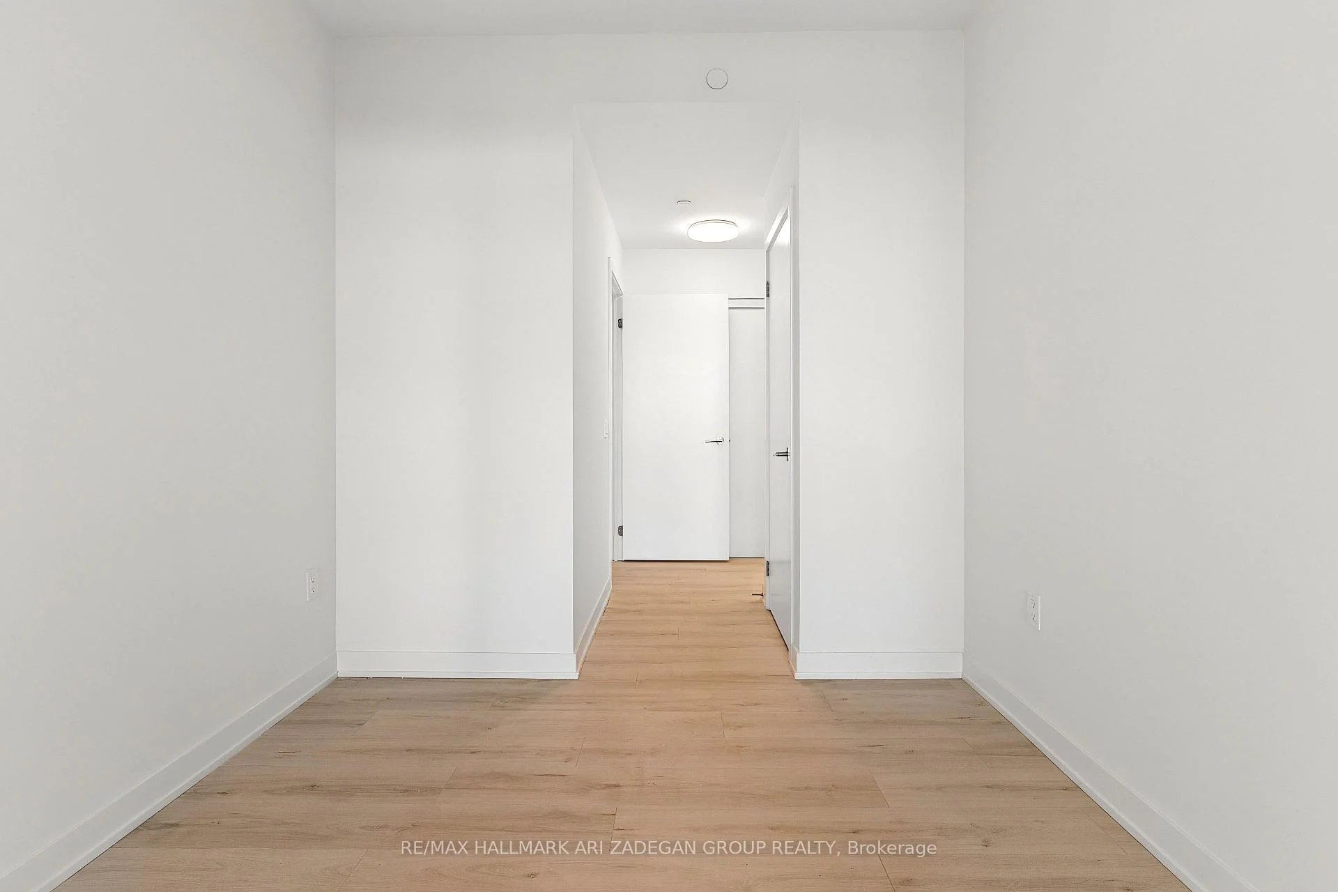 Photo 18 of Unit 2102, 110 Broadway Avenue, Toronto, Mount Pleasant West — HOMEH