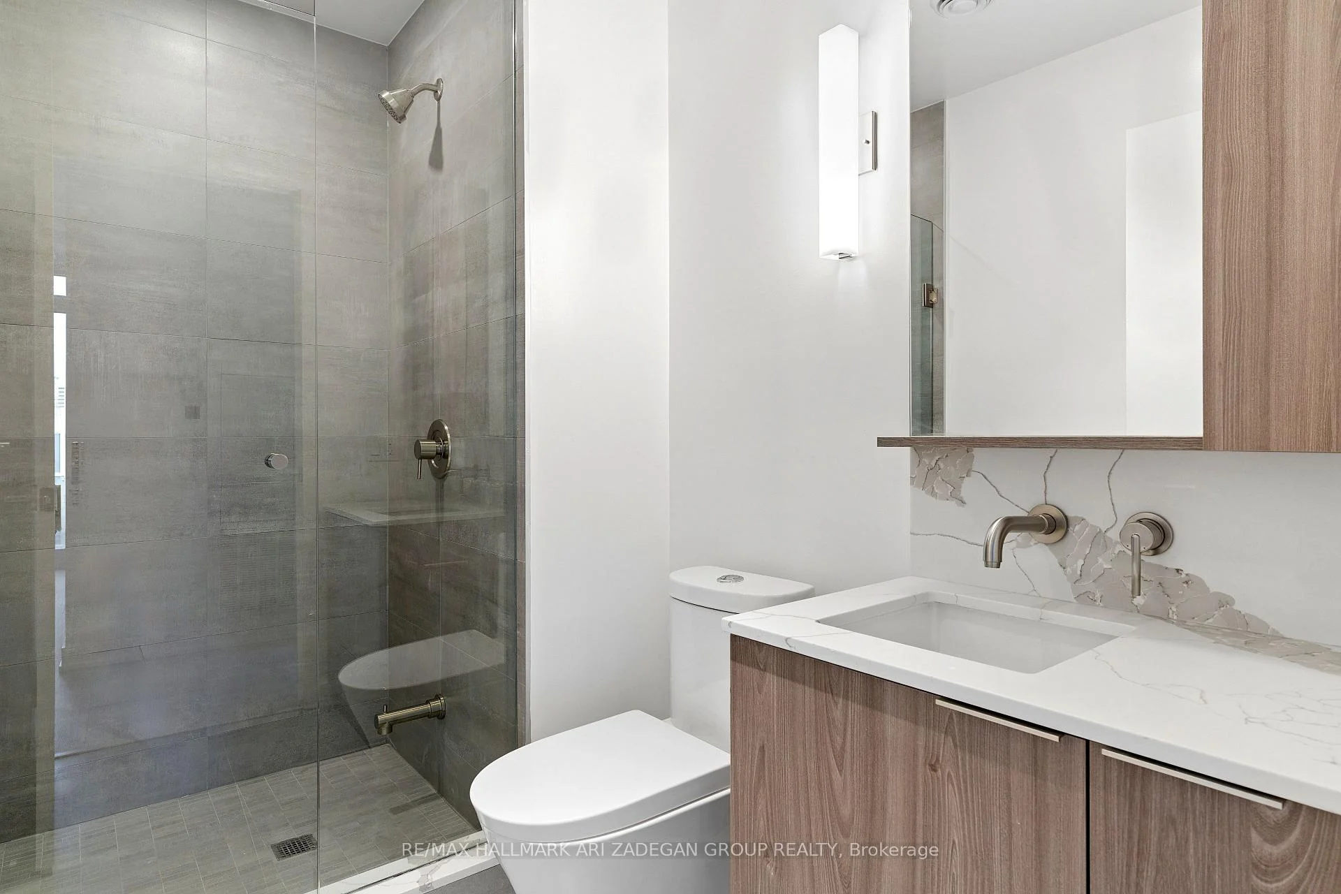 Photo 20 of Unit 2102, 110 Broadway Avenue, Toronto, Mount Pleasant West — HOMEH