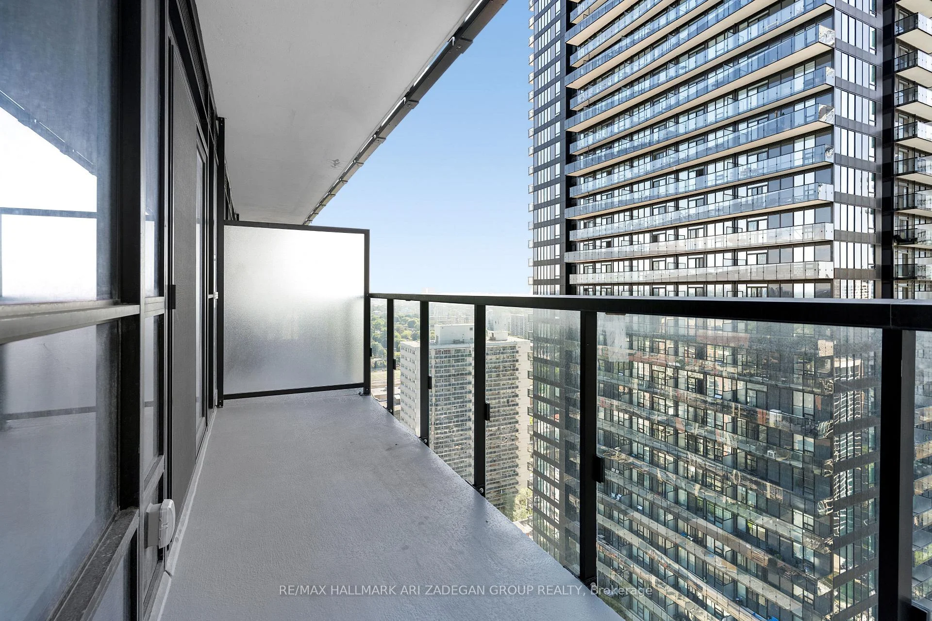 Photo 33 of Unit 2102, 110 Broadway Avenue, Toronto, Mount Pleasant West — HOMEH