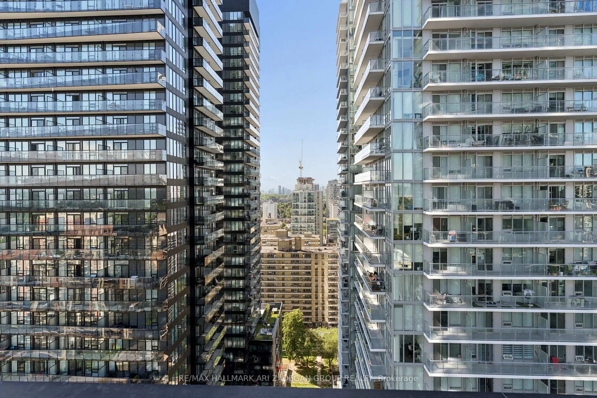 Photo 34 of Unit 2102, 110 Broadway Avenue, Toronto, Mount Pleasant West — HOMEH