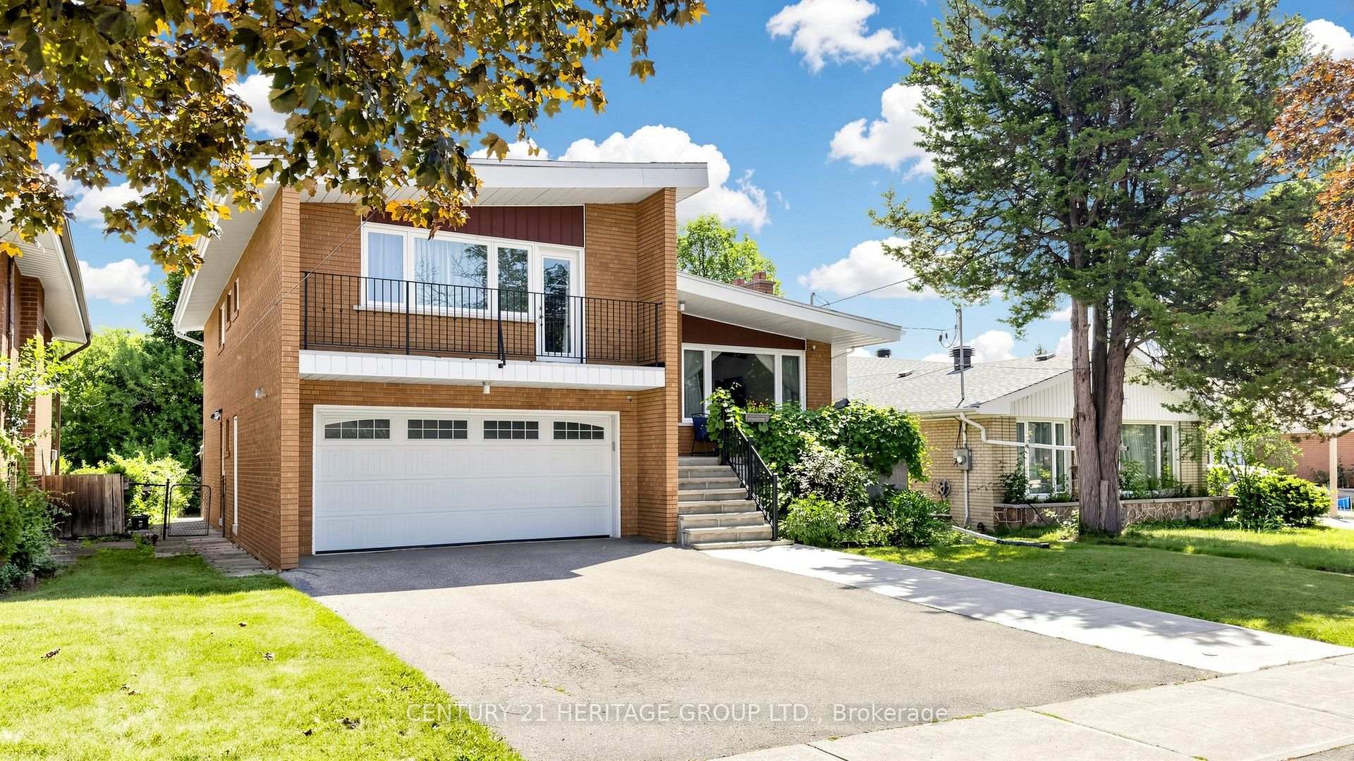 Photo 3 of 33 Tollerton Avenue, North York, Bayview Woods-Steeles — HOMEH