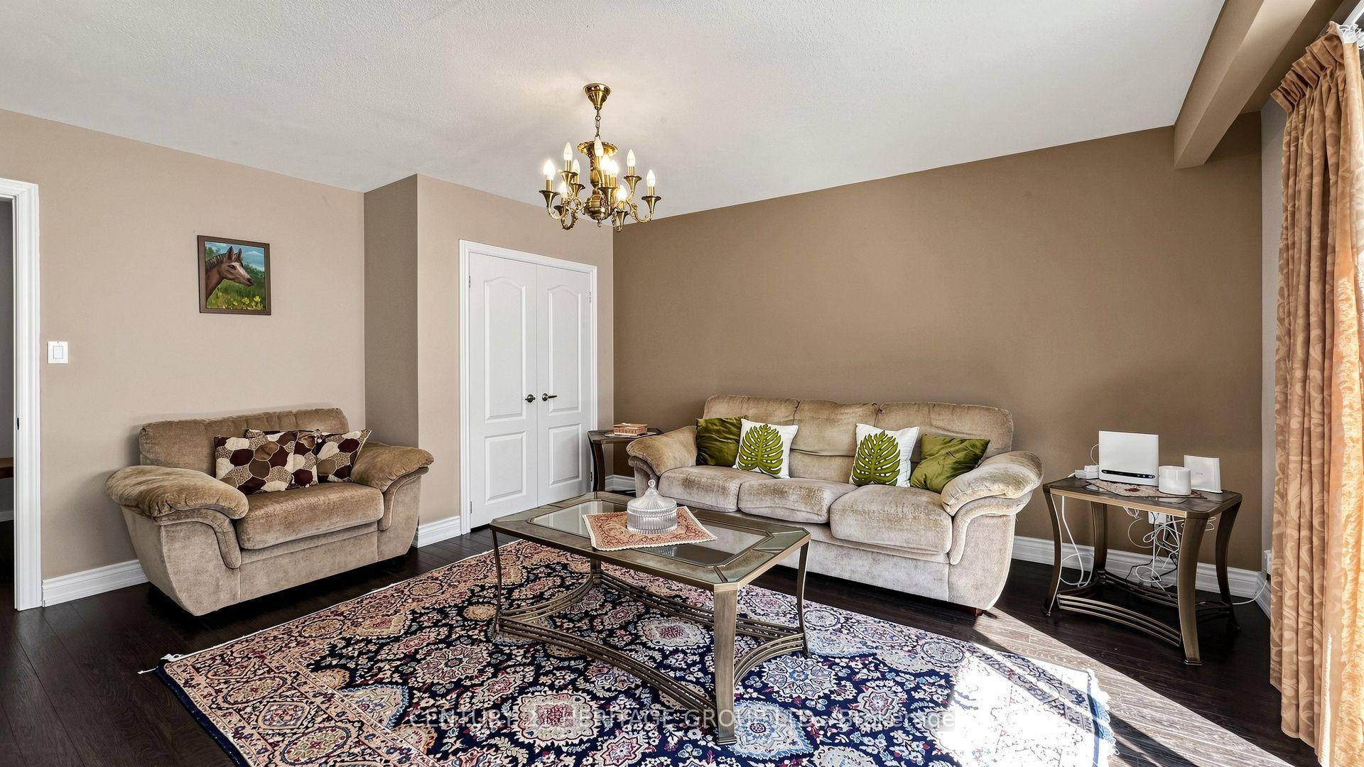 Photo 8 of 33 Tollerton Avenue, North York, Bayview Woods-Steeles — HOMEH