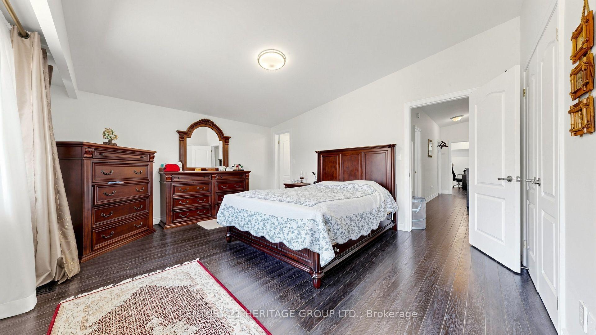 Photo 21 of 33 Tollerton Avenue, North York, Bayview Woods-Steeles — HOMEH