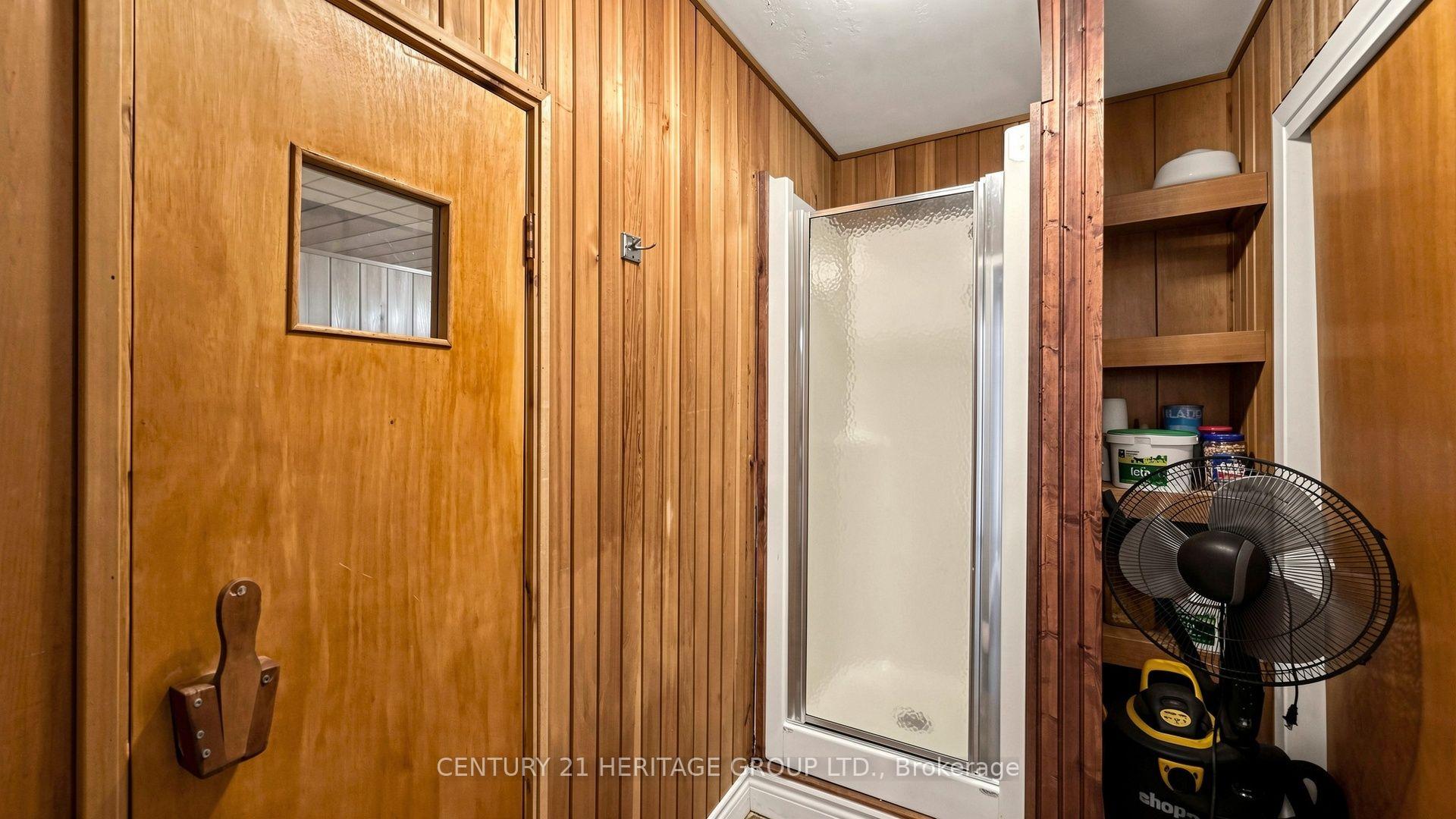 Photo 34 of 33 Tollerton Avenue, North York, Bayview Woods-Steeles — HOMEH