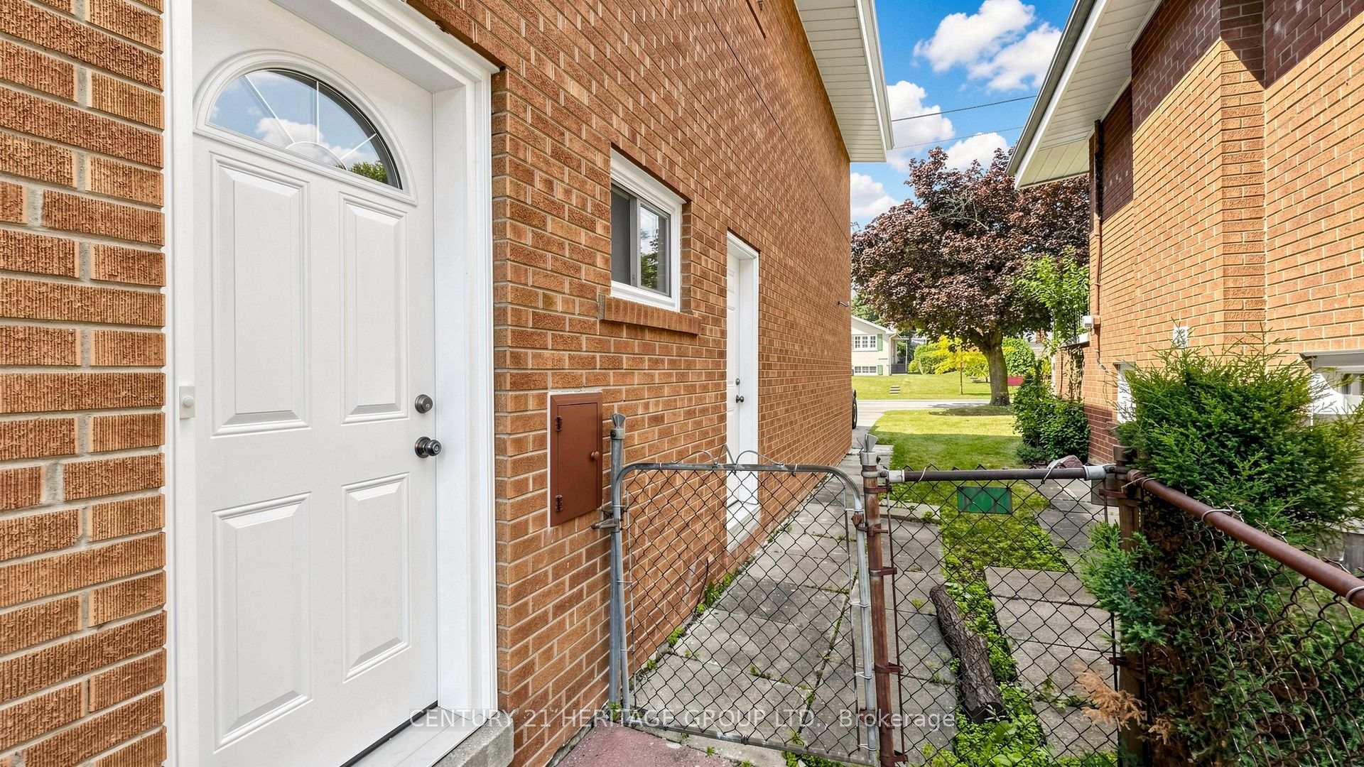 Photo 44 of 33 Tollerton Avenue, North York, Bayview Woods-Steeles — HOMEH