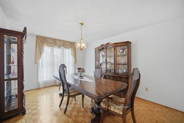 Photo 10 of 49 Turtlecreek Boulevard, Brampton, Fletcher's Creek South — HOMEH