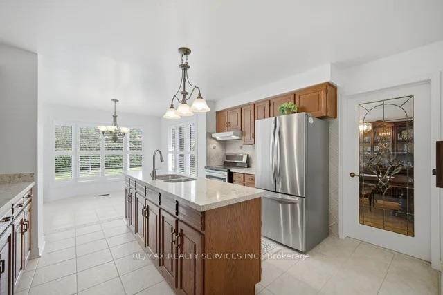 Photo 12 of 49 Turtlecreek Boulevard, Brampton, Fletcher's Creek South — HOMEH