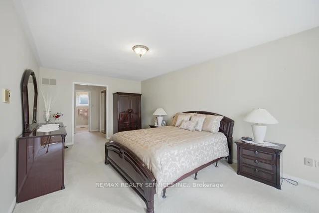 Photo 23 of 49 Turtlecreek Boulevard, Brampton, Fletcher's Creek South — HOMEH