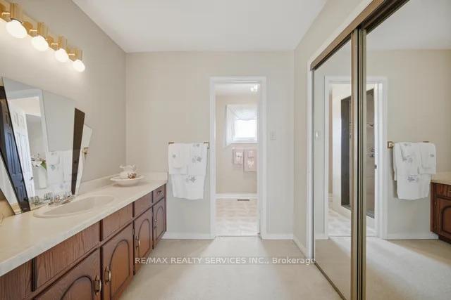 Photo 25 of 49 Turtlecreek Boulevard, Brampton, Fletcher's Creek South — HOMEH