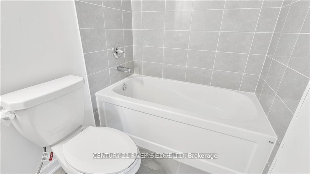 Photo 9 of 218 Adley Drive, Brockville, Brockville — HOMEH