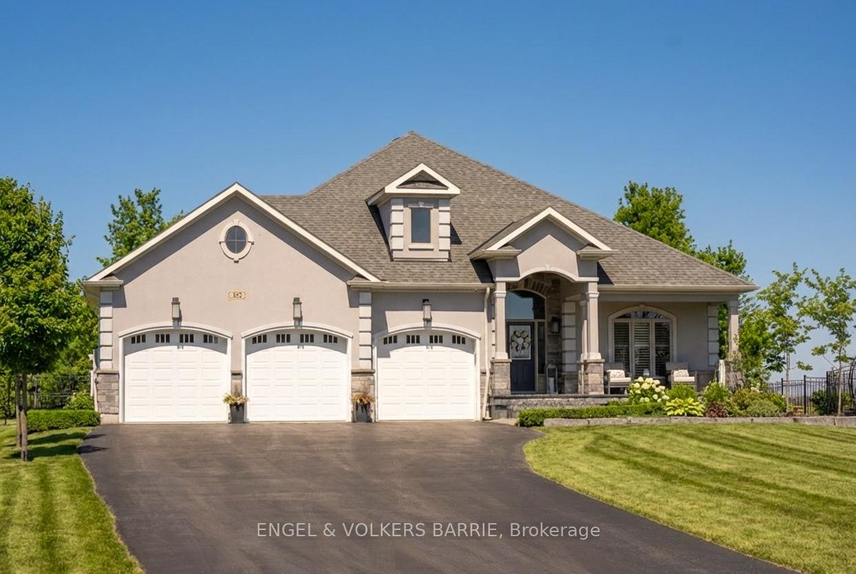 Photo of 327 Sunnybrae Avenue