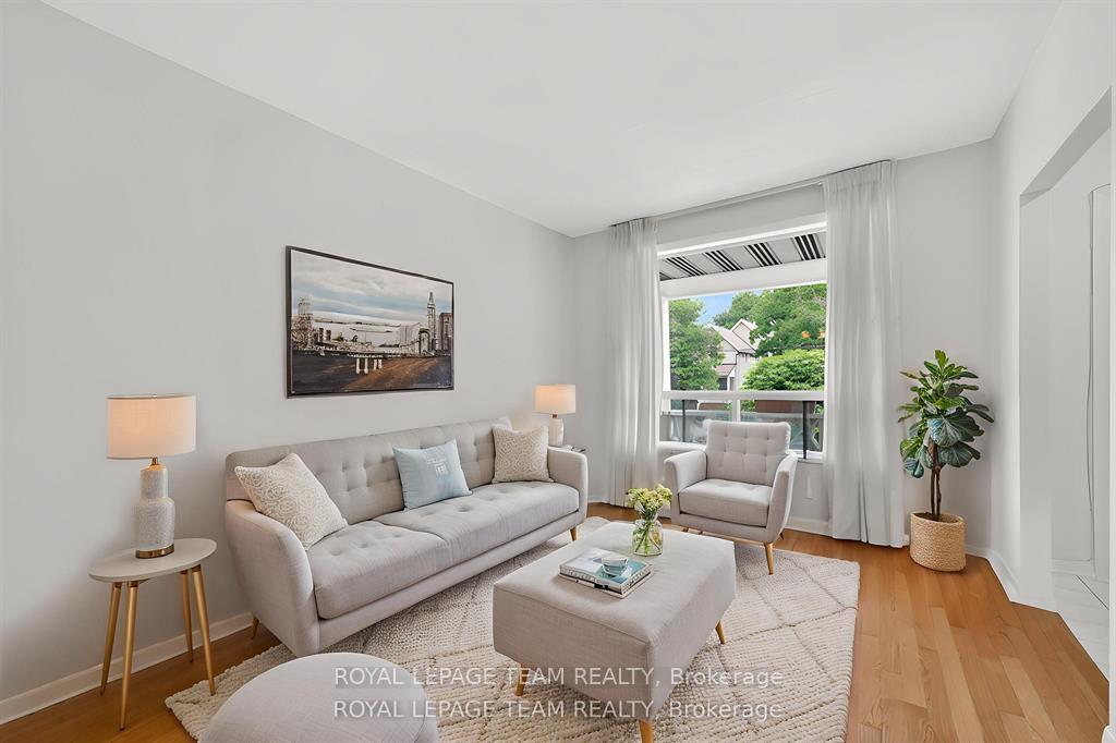 Photo 8 of 274 Breezehill Avenue S, Ottawa, West Centre Town — HOMEH