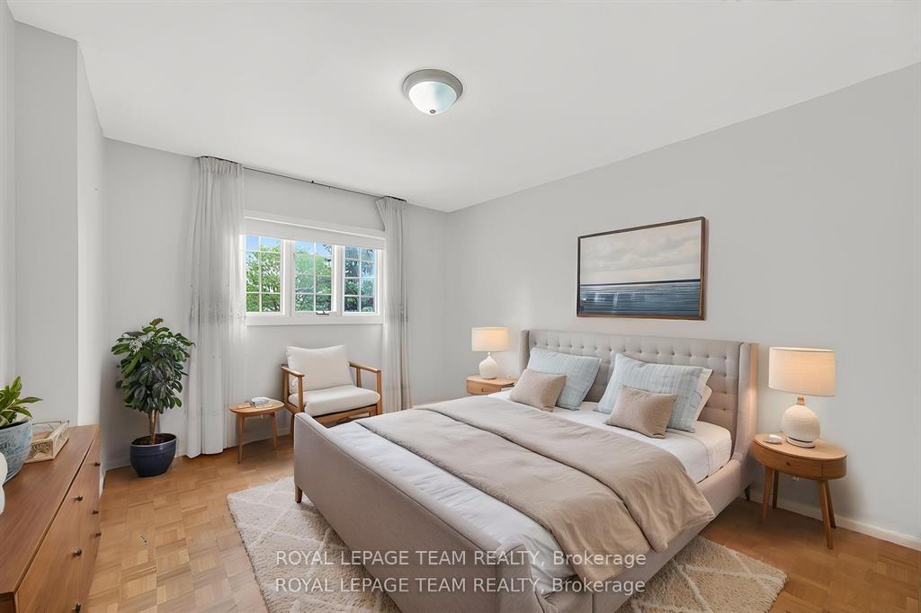 Photo 19 of 274 Breezehill Avenue S, Ottawa, West Centre Town — HOMEH