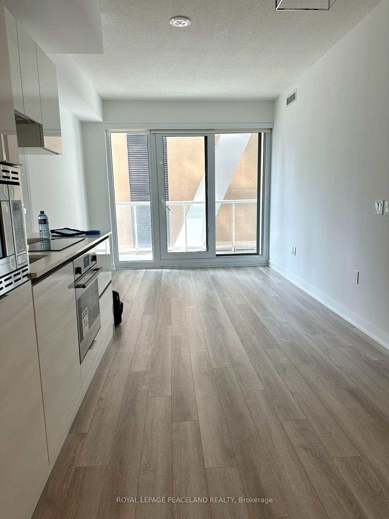 Photo 3 of Unit 1731, 230 Simcoe Street, Toronto, Kensington-Chinatown — HOMEH