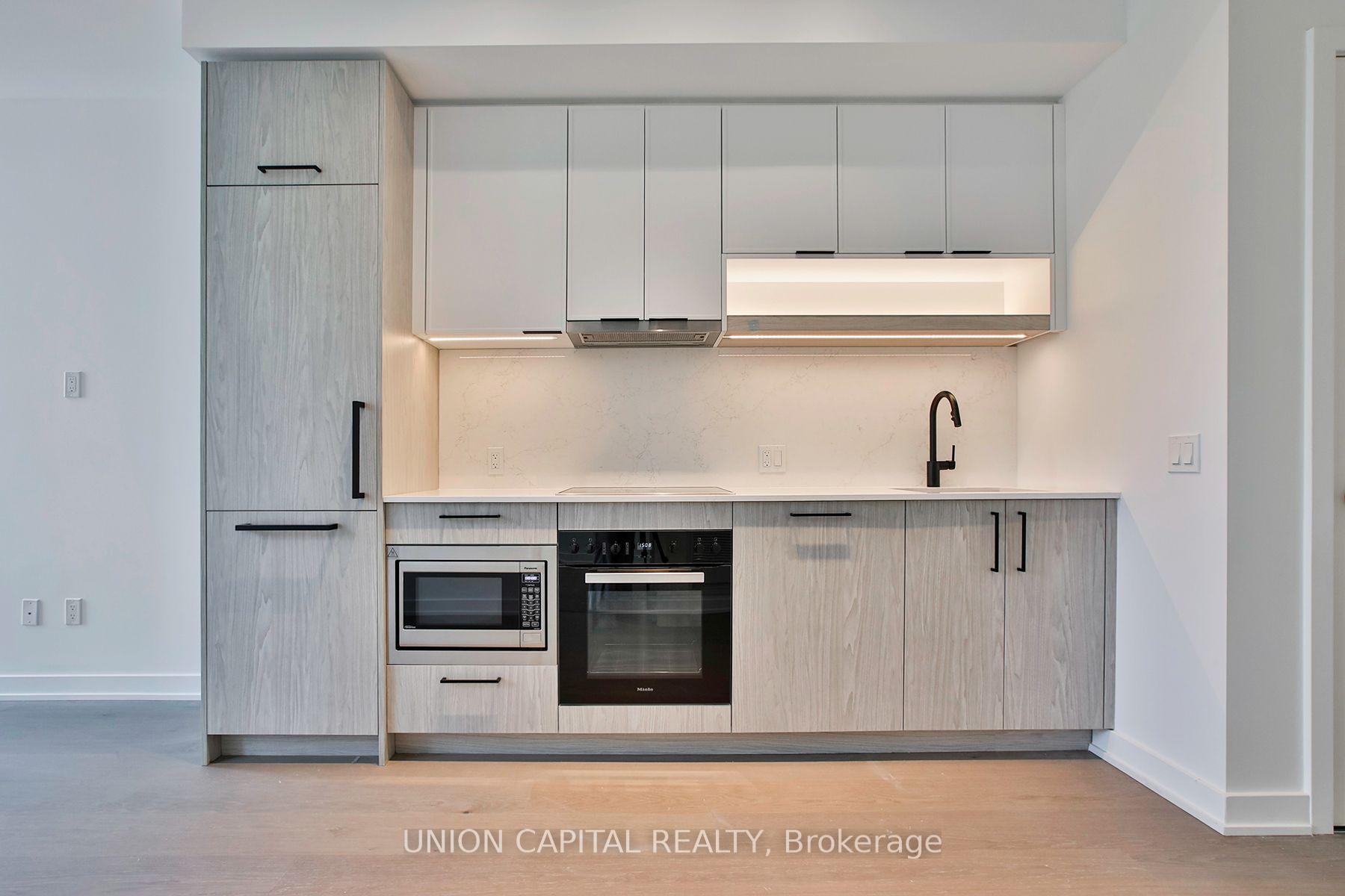 Photo 8 of Unit 308, 91 Montclair Avenue, Toronto, Forest Hill South — HOMEH