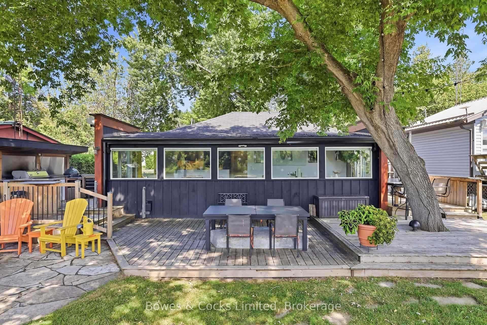 Photo of 2817 River Avenue