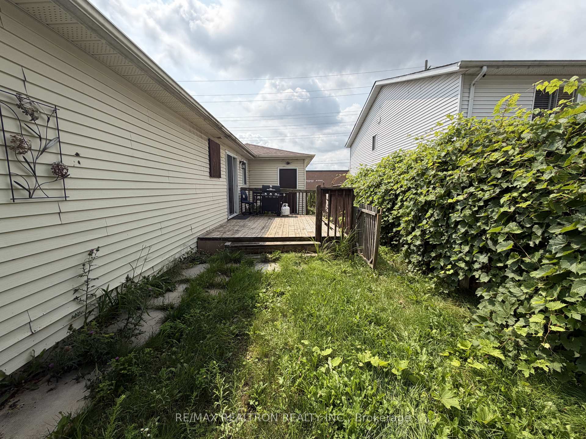 Photo 27 of 420 Grove Street E, Barrie, Grove East — HOMEH