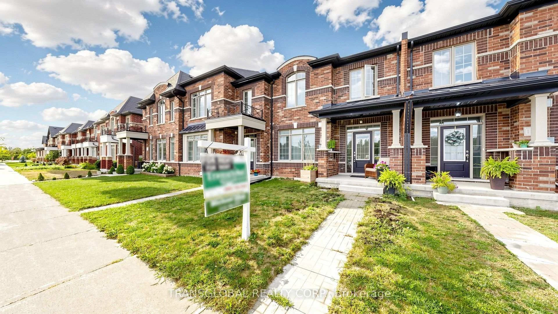 Photo 1 of 183 Beechborough Crescent, East Gwillimbury, Sharon — HOMEH