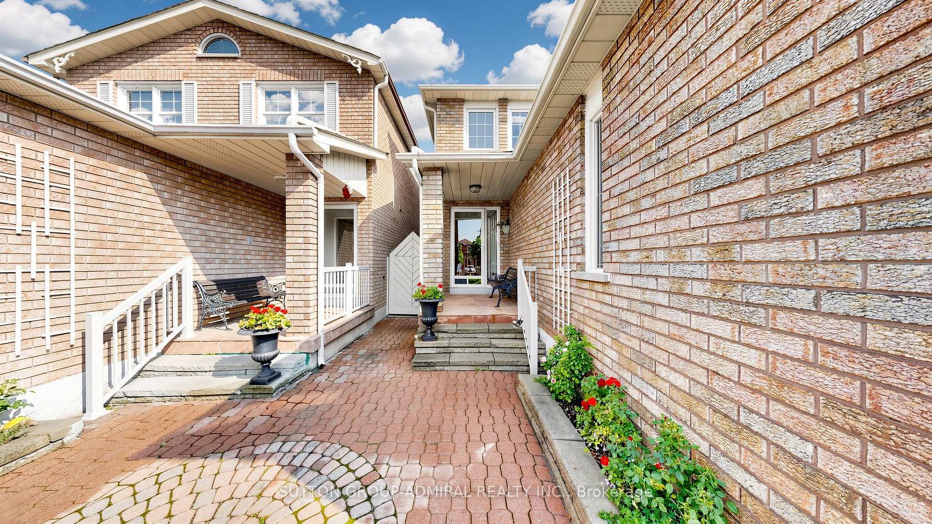 Photo 4 of 18 Richbell Street, Vaughan, Brownridge — HOMEH