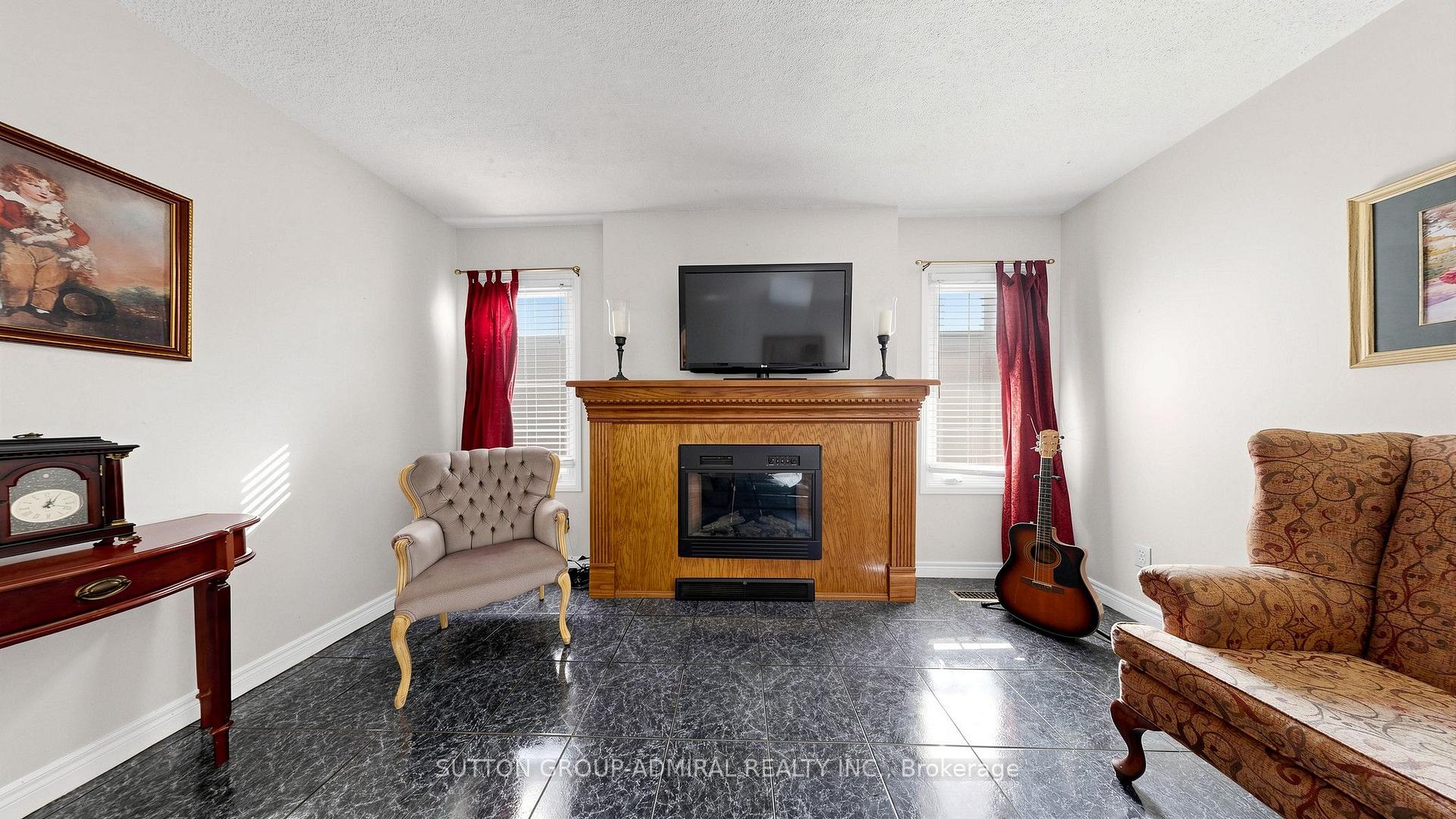 Photo 7 of 18 Richbell Street, Vaughan, Brownridge — HOMEH