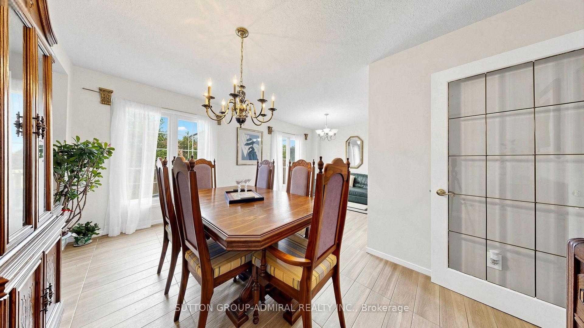 Photo 19 of 18 Richbell Street, Vaughan, Brownridge — HOMEH